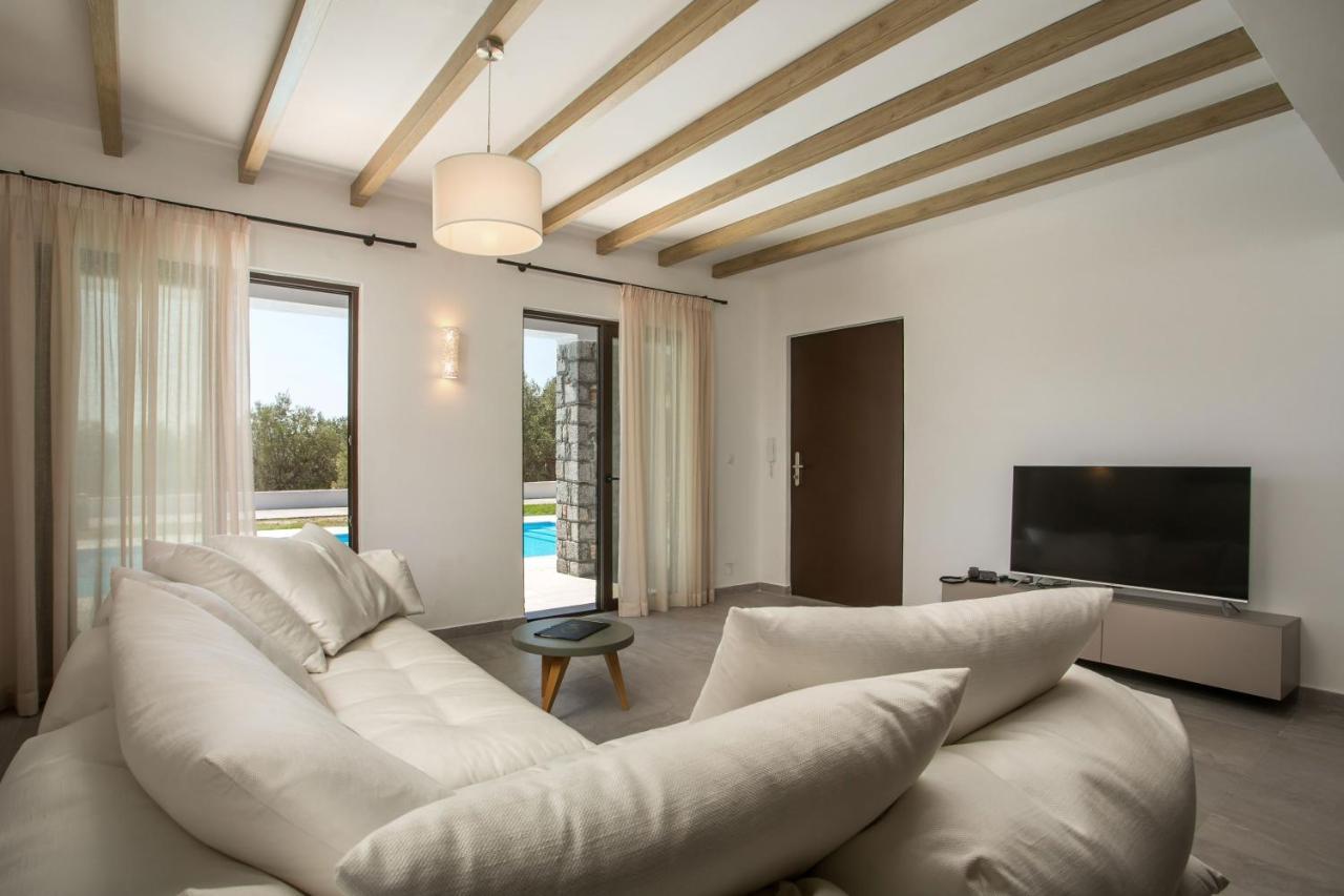 Terra Pietra Luxury Villas & Suites Lardos Exterior photo