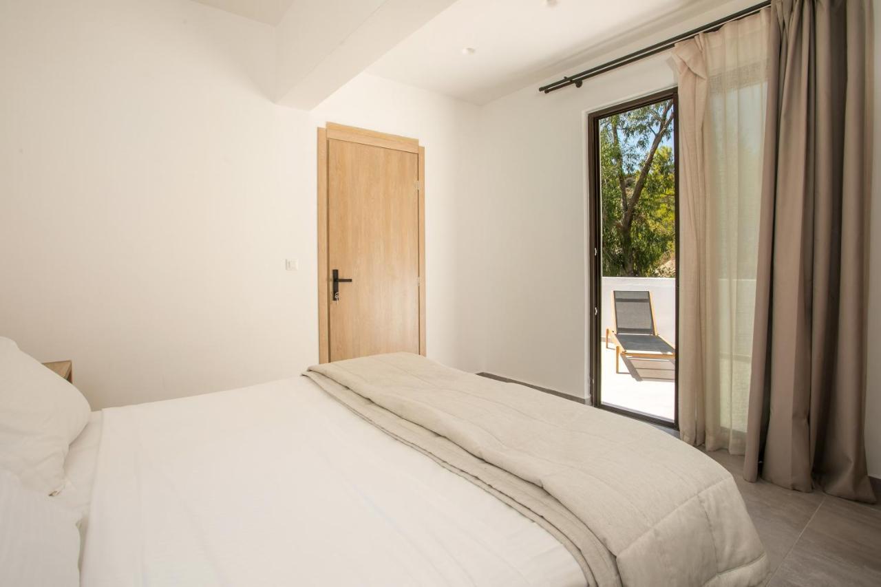 Terra Pietra Luxury Villas & Suites Lardos Exterior photo